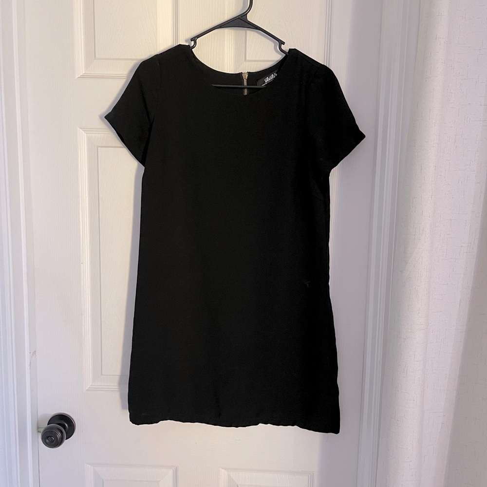 Lulus black shift dress